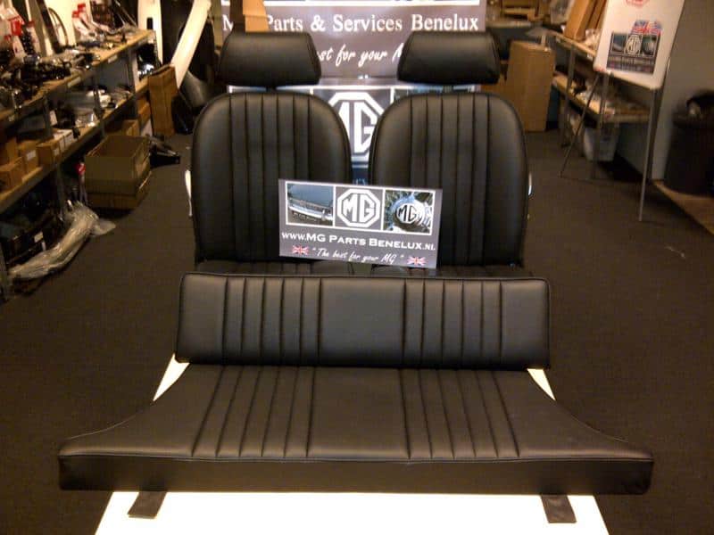 MGB_GT_lederen_b_4f018831daf58.jpg MGB_GT_lederen_b_4f018831daf58.jpg